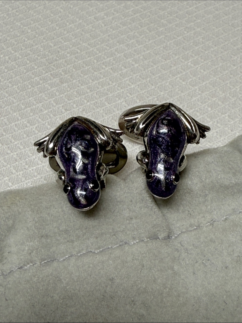 Unbranded Men's Silver Frog Cufflinks with Dark Purple Enamel
